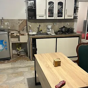 Apartamento To Me, Cali